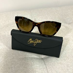 Maui Jim Women’s Sunglasses: Brand New in original packaging